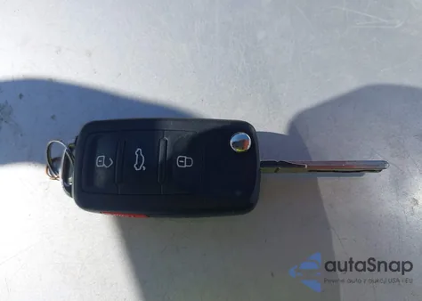 2016 Volkswagen Passat 1.8T Sel from USA, damaged, VIN 1VWCS7A38GC020981